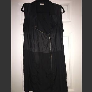 Black dress / Robe noire